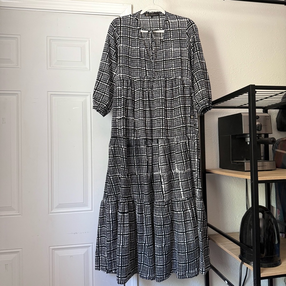 ANCIENT SPIRIT black and white tie‎ dye tiered puff sleeve midi maxi dress